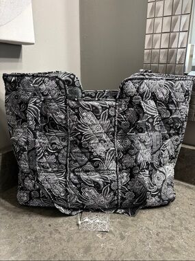 Mary Maxim Black Paisley Quilted Tote